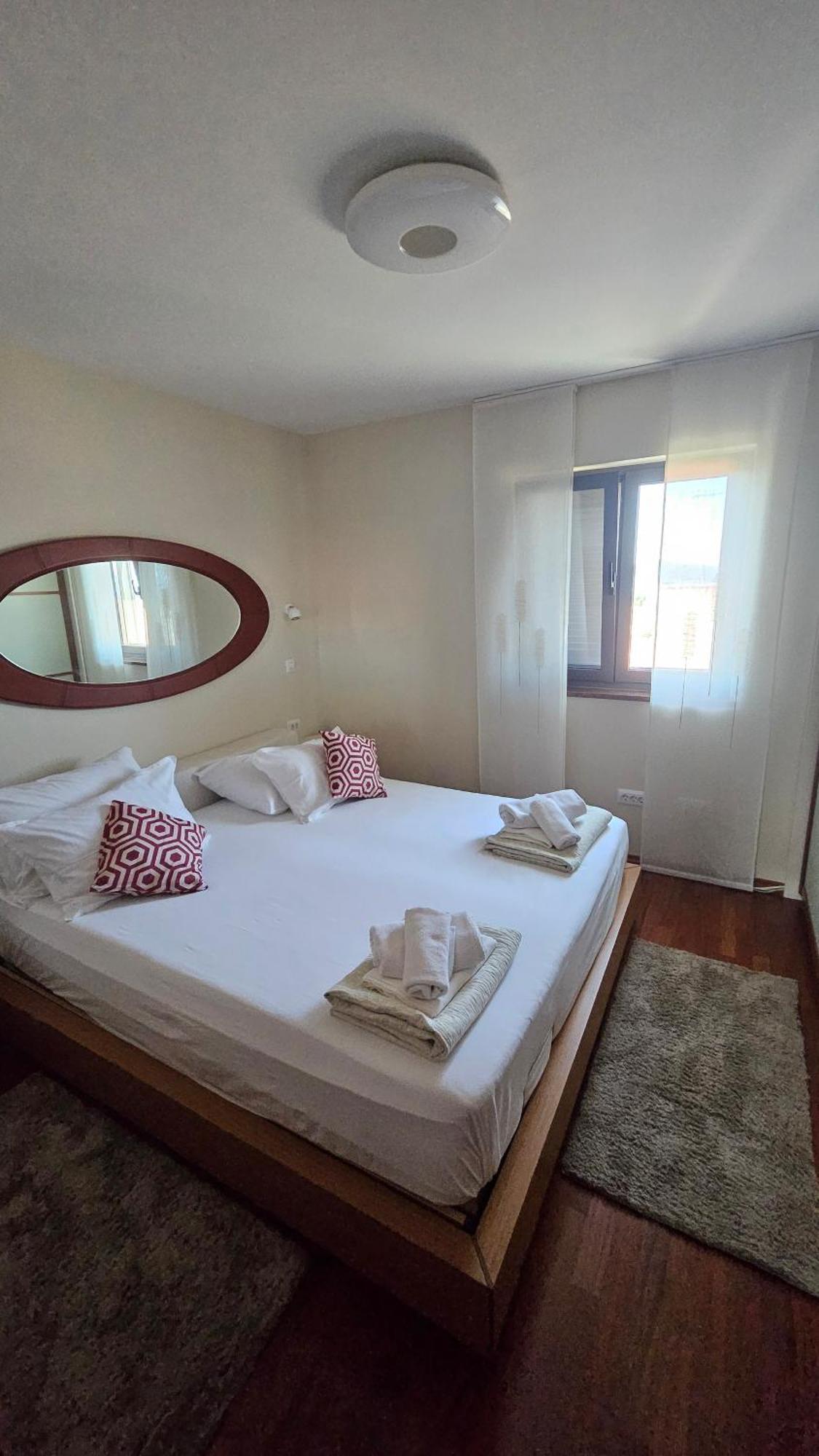 Apartments Luana With Private Jacuzzi Zadar Luaran gambar